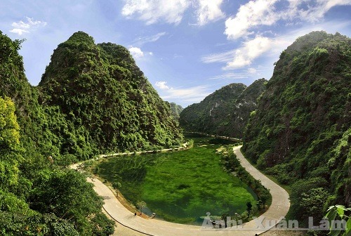 La grotte Am Tien à Ninh Binh