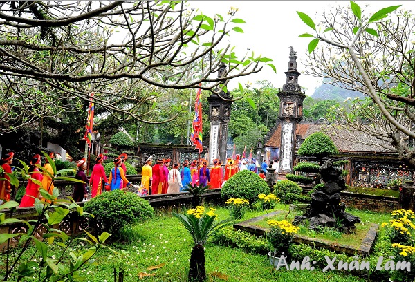 Les fêtes de Ninh Binh en printemps