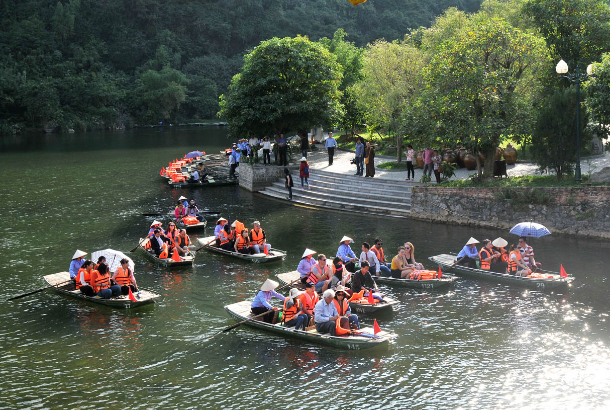 Ninh Binh attire 750.000 touristes pendant le Têt traditionnel