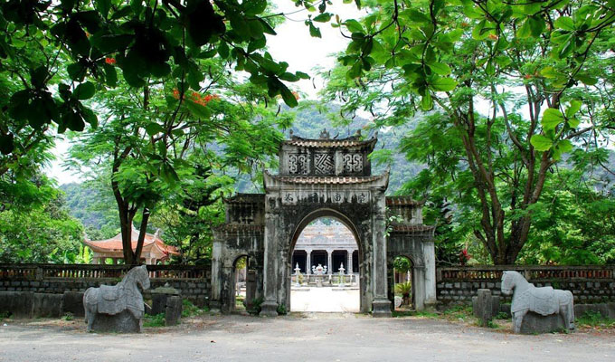 Temple de Thai Vi, une destination incontournable à Ninh Binh