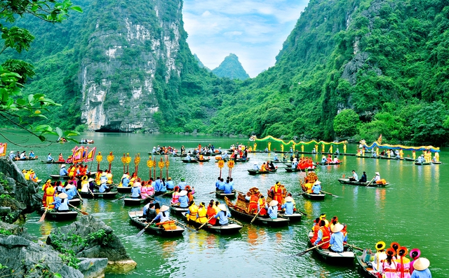 Ninh Bình: Phát triển du lịch, công nghiệp văn hóa là mũi nhọn gắn với những sản phẩm có giá trị thương hiệu cao