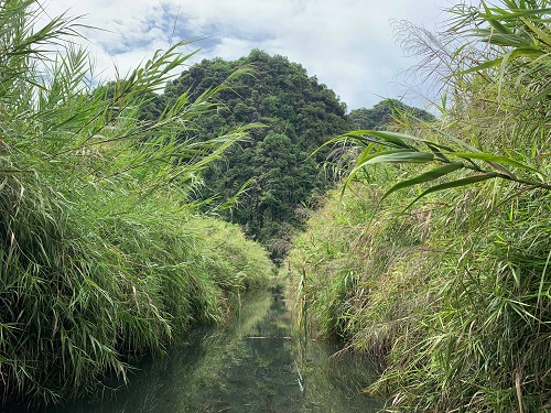 Hoang sơ Thung Nắng