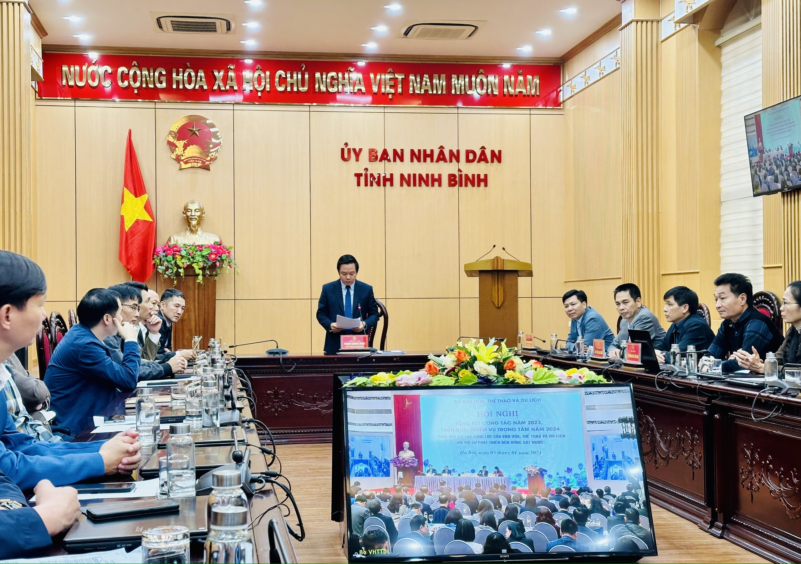 Ninh Bình tham dự trực tuyến Hội nghị tổng kết công tác năm 2023, triển khai nhiệm vụ năm 2024 của ngành Văn hóa, Thể thao và Du lịch